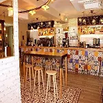 Kika * Santa Marta (Badajoz)