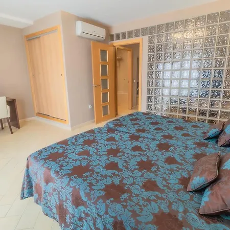 Kika Hotel *