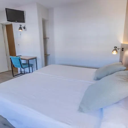 Kika Hotel *