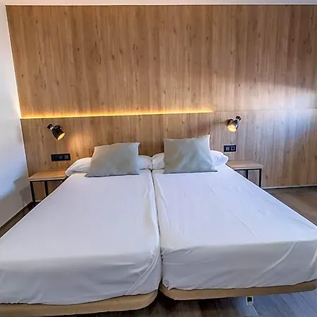 Kika Santa Marta (Badajoz)
